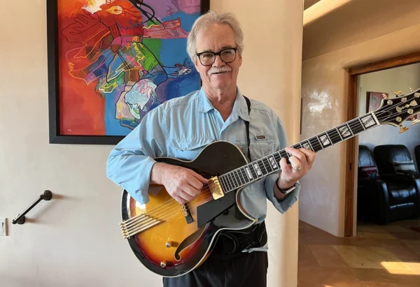 David Martin proudly shows his new Conti Entrada archtop jazz guitar in Sunburst finish